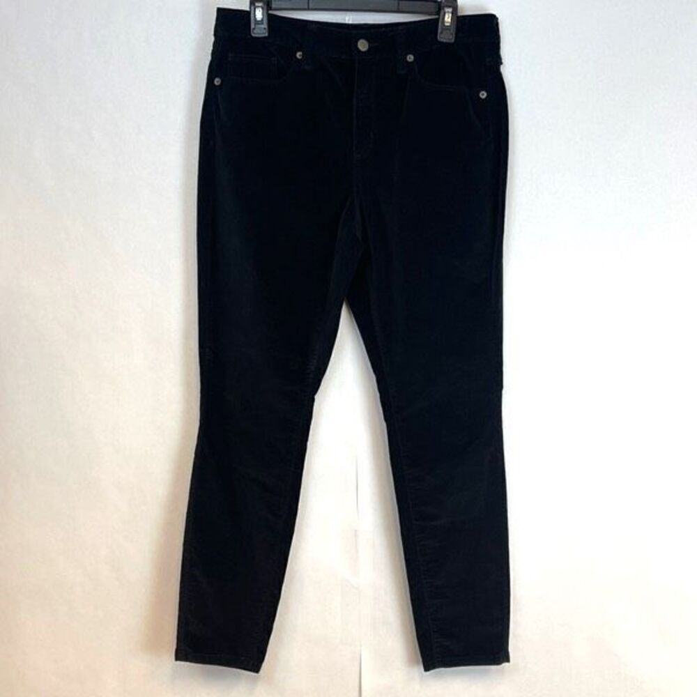 Universal Thread Velvet Capri Pants Women's Size‎ 12/31R Black High-Rise Skinny
